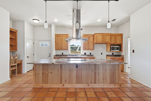 10501 Mitchell Bend Court, Granbury, TX 76048