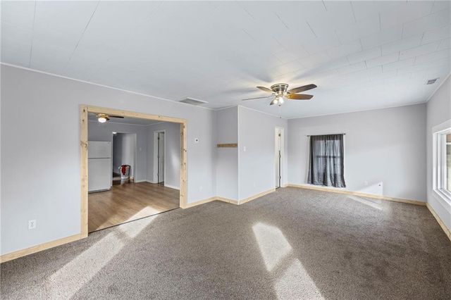 140 Walnut Avenue, Osawatomie, KS 66064