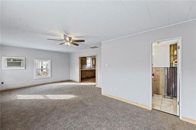 140 Walnut Avenue, Osawatomie, KS 66064