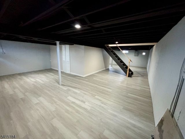 9 Joan Pl, Clifton City, NJ 07012