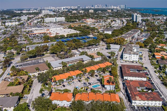 11647 NE 18th Dr 11647, North Miami, FL 33181