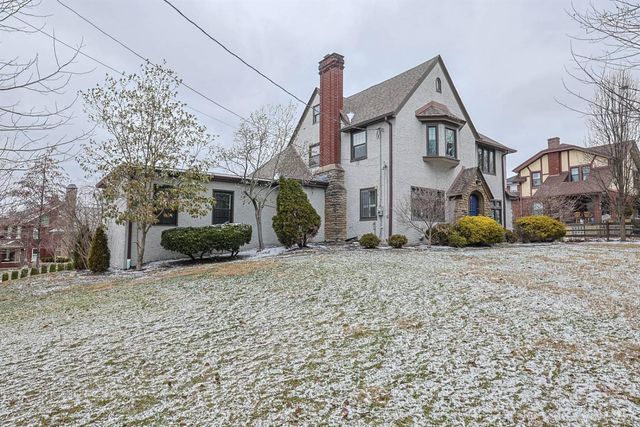 5835 Montgomery Road, Cincinnati, OH 45212