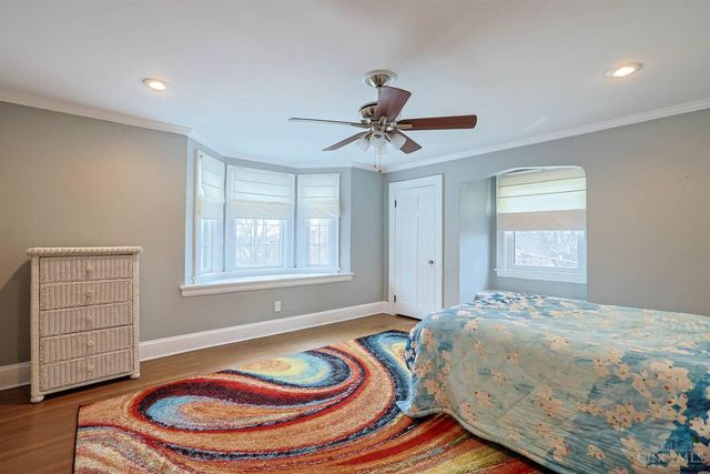 5835 Montgomery Road, Cincinnati, OH 45212