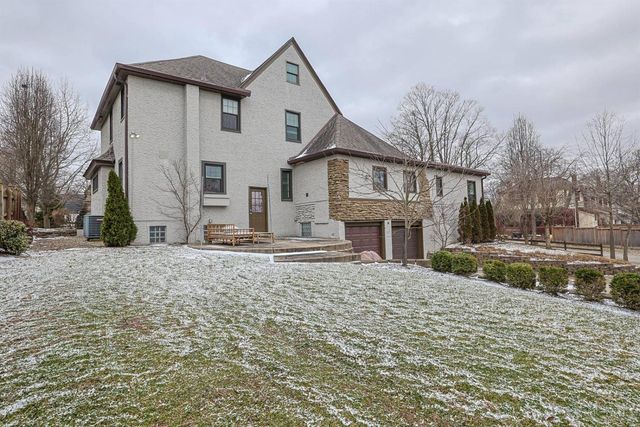 5835 Montgomery Road, Cincinnati, OH 45212