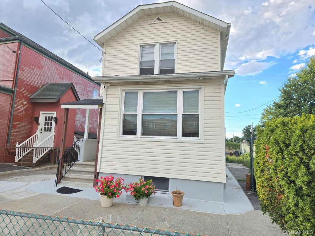 3175 Layton Avenue, Bronx, NY 10465