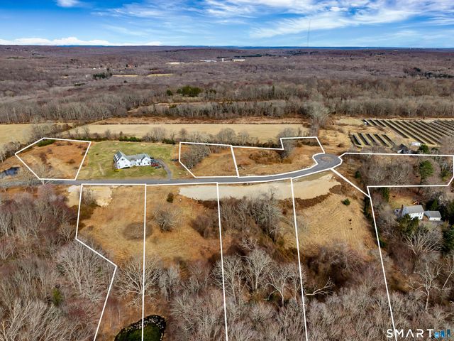 5 Farm Meadow Road, East Lyme, CT 06333