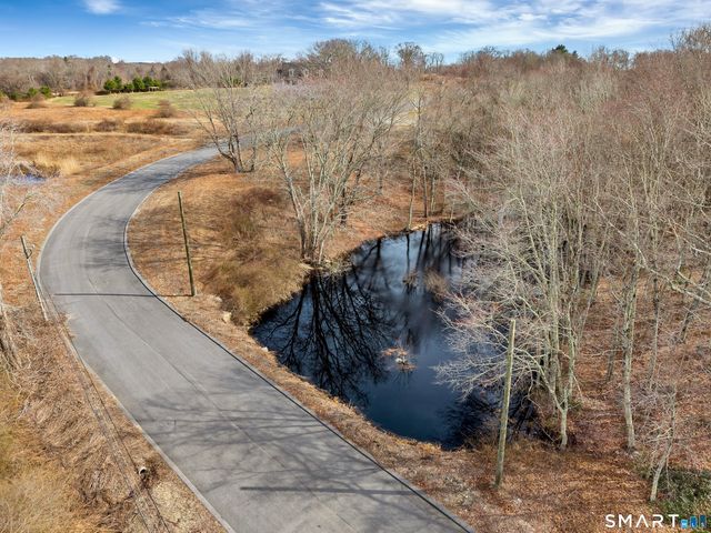 5 Farm Meadow Road, East Lyme, CT 06333