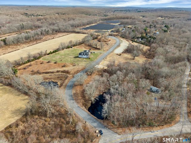 5 Farm Meadow Road, East Lyme, CT 06333