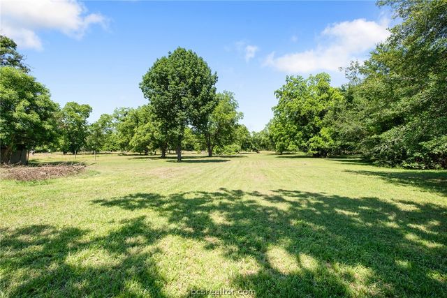 13732 Ferrill Creek Road, Bryan, TX 77808