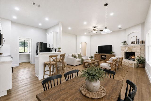 13732 Ferrill Creek Road, Bryan, TX 77808