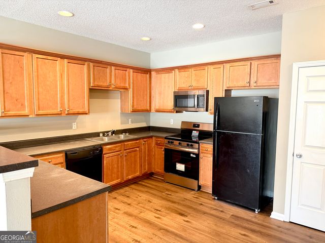 8330 Oakley Circle, Union City, GA 30291