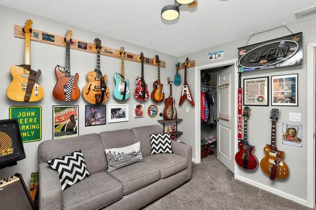 6373 Wistful Vista Drive, West Des Moines, IA 50266