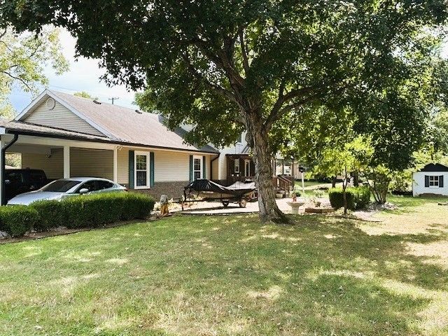 2701 Cox Mill Rd, Hopkinsville, KY 42240