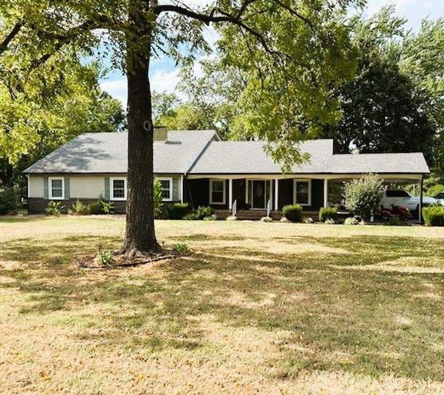 2701 Cox Mill Rd, Hopkinsville, KY 42240