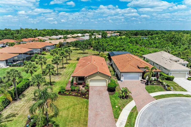 10111 MALACHITE DRIVE, Bradenton, FL 34211