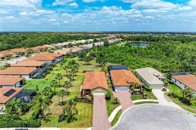 10111 MALACHITE DRIVE, Bradenton, FL 34211