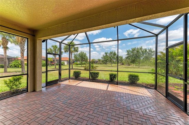10111 MALACHITE DRIVE, Bradenton, FL 34211