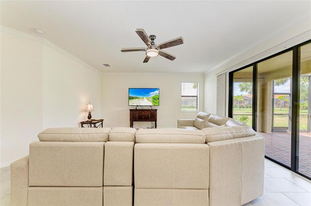10111 MALACHITE DRIVE, Bradenton, FL 34211