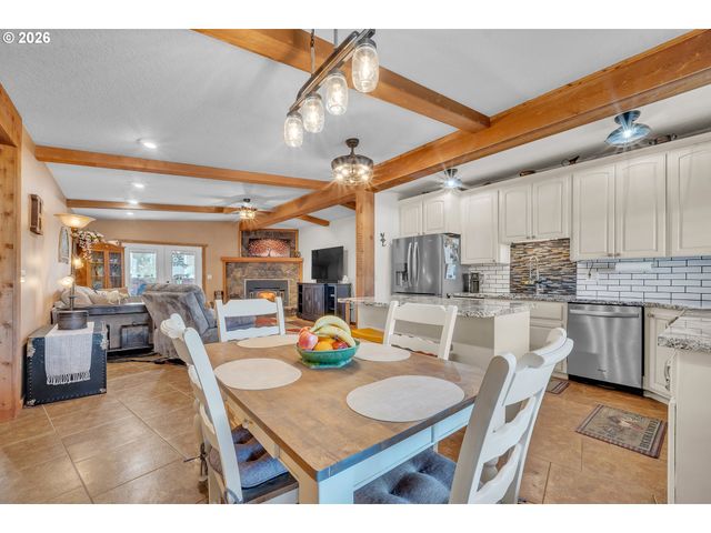 16384 S WINDY CITY Rd, Mulino, OR 97042