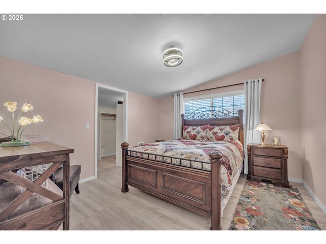 16384 S WINDY CITY Rd, Mulino, OR 97042