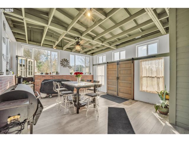 16384 S WINDY CITY Rd, Mulino, OR 97042