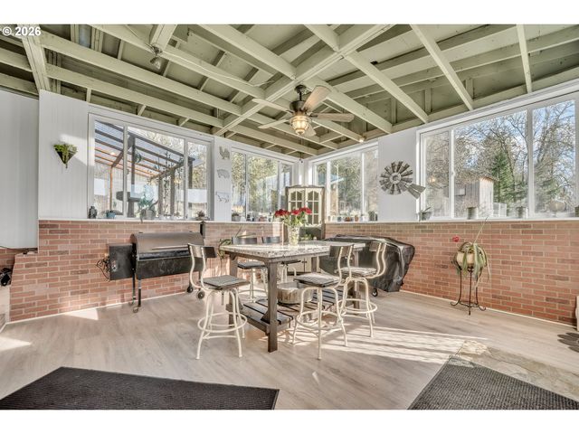 16384 S WINDY CITY Rd, Mulino, OR 97042