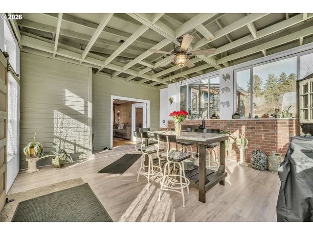 16384 S WINDY CITY Rd, Mulino, OR 97042