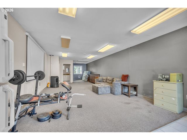 16384 S WINDY CITY Rd, Mulino, OR 97042