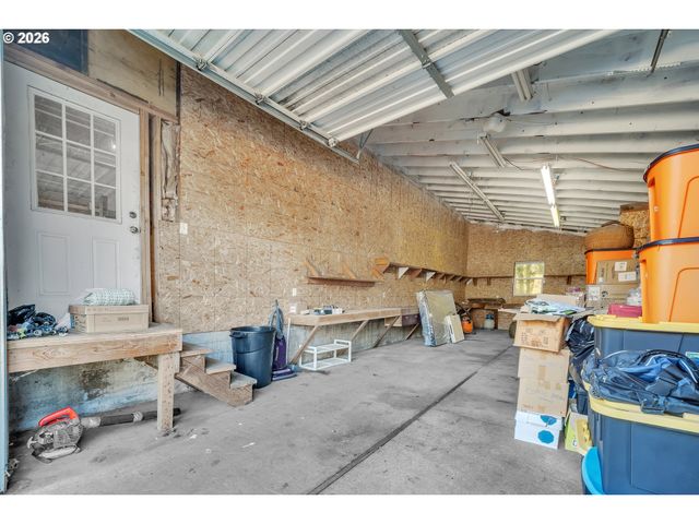 16384 S WINDY CITY Rd, Mulino, OR 97042