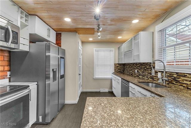 4203 Yorkshire Avenue, Parma, OH 44134