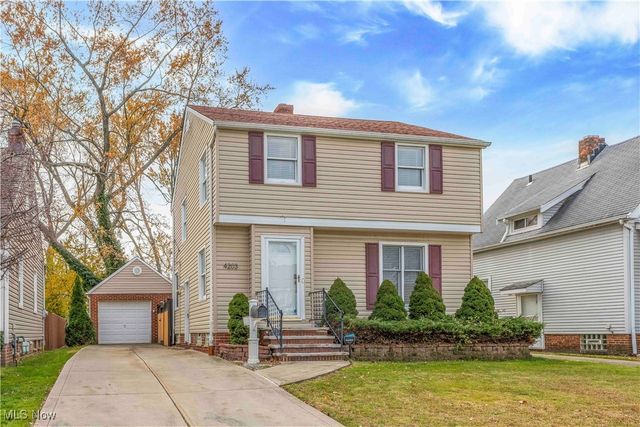 4203 Yorkshire Avenue, Parma, OH 44134