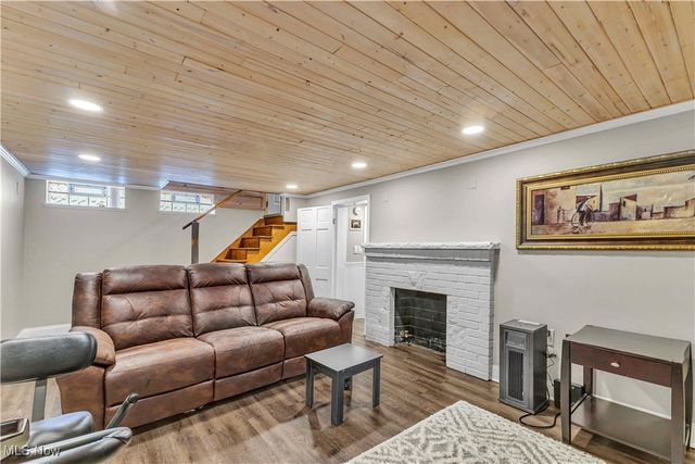 4203 Yorkshire Avenue, Parma, OH 44134