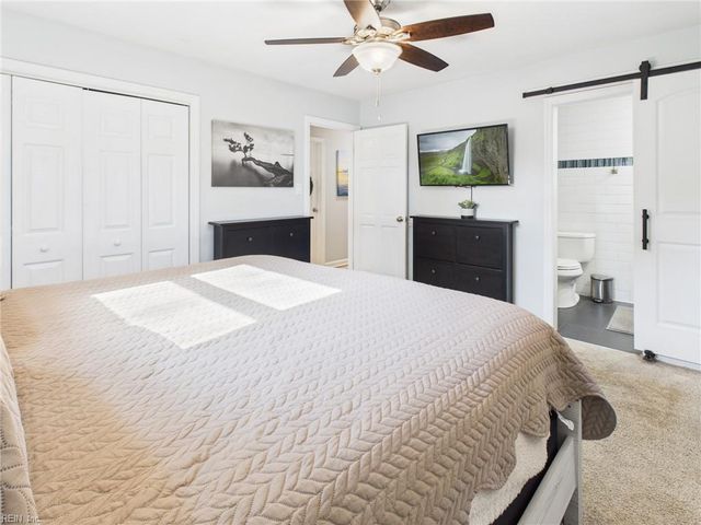 313 Mapleshore DR, Chesapeake, VA 23320