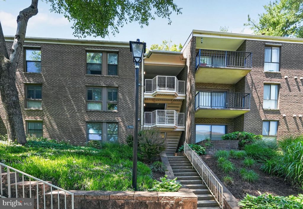 Image 1 of property listing at 17816 BUEHLER RD #163 / 1-D-3, Olney, MD 20832
