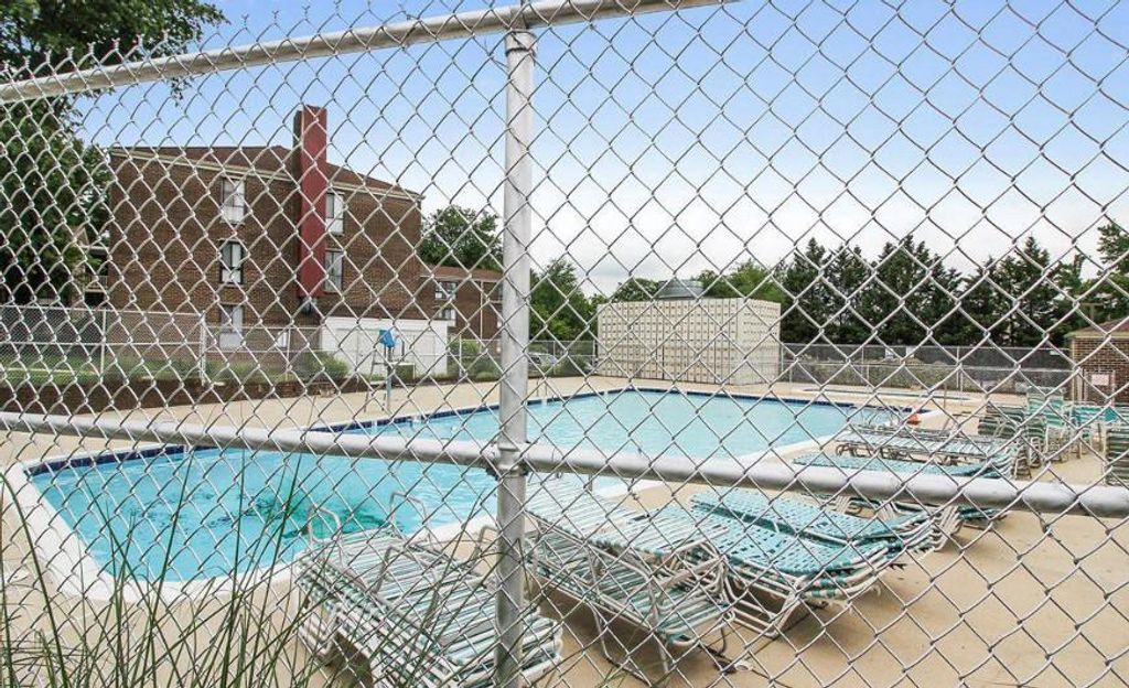 Image 17 of property listing at 17816 BUEHLER RD #163 / 1-D-3, Olney, MD 20832