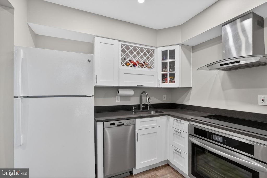 Image 4 of property listing at 17816 BUEHLER RD #163 / 1-D-3, Olney, MD 20832