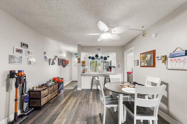 6219 PALMA DEL MAR BOULEVARD S 102, St Petersburg, FL 33715
