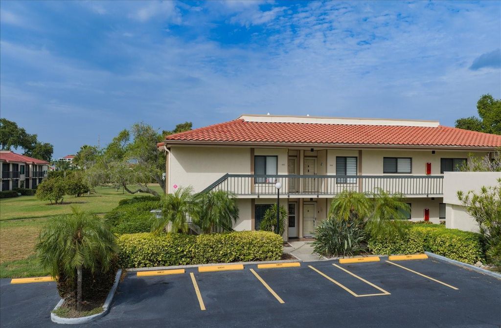 6219 PALMA DEL MAR BOULEVARD S 102, St Petersburg, FL 33715