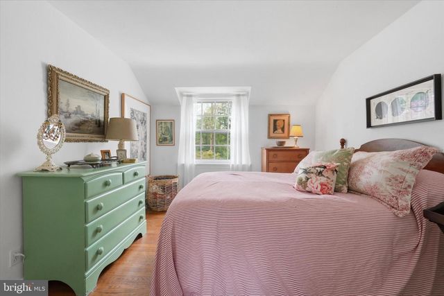 233 E EVERGREEN AVE, Philadelphia, PA 19118
