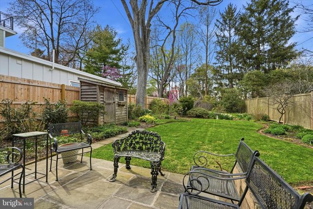 233 E EVERGREEN AVE, Philadelphia, PA 19118