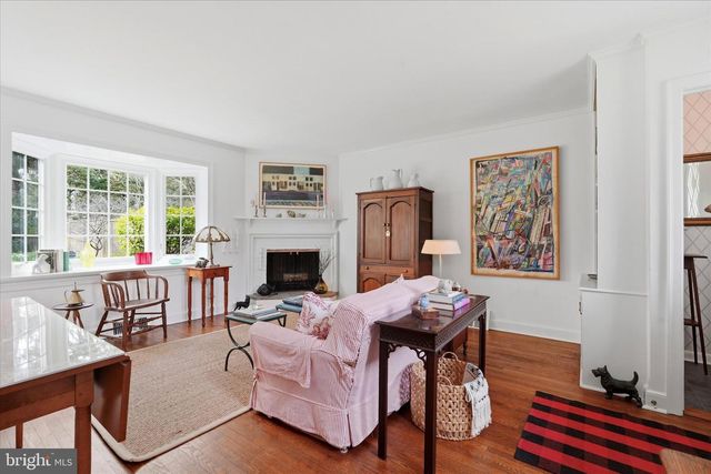233 E EVERGREEN AVE, Philadelphia, PA 19118