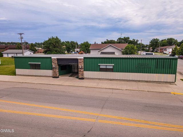 351 Main Street E, Valley City, ND 58072