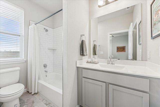 9015 Cattle Baron PATH 1002, Austin, TX 78747