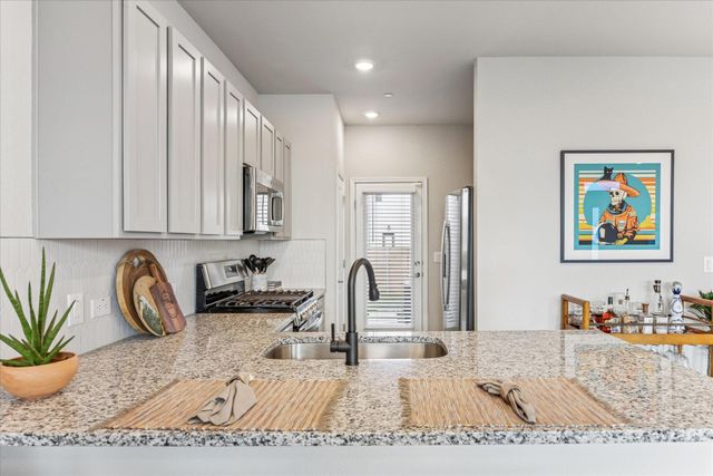 9015 Cattle Baron PATH 1002, Austin, TX 78747