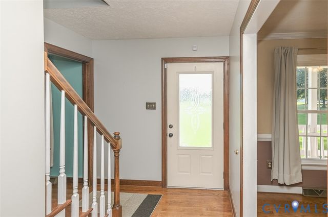 4940 White Oak Pl, Sandston, VA 23150