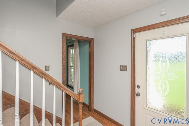 4940 White Oak Pl, Sandston, VA 23150