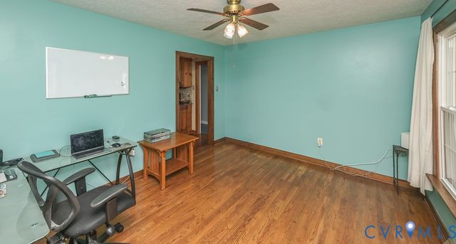 4940 White Oak Pl, Sandston, VA 23150