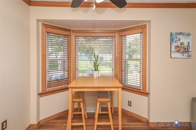4940 White Oak Pl, Sandston, VA 23150