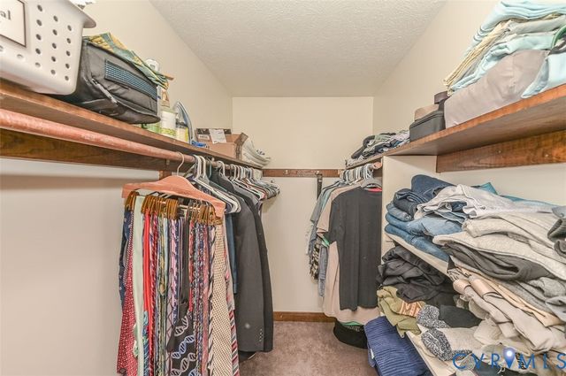 4940 White Oak Pl, Sandston, VA 23150