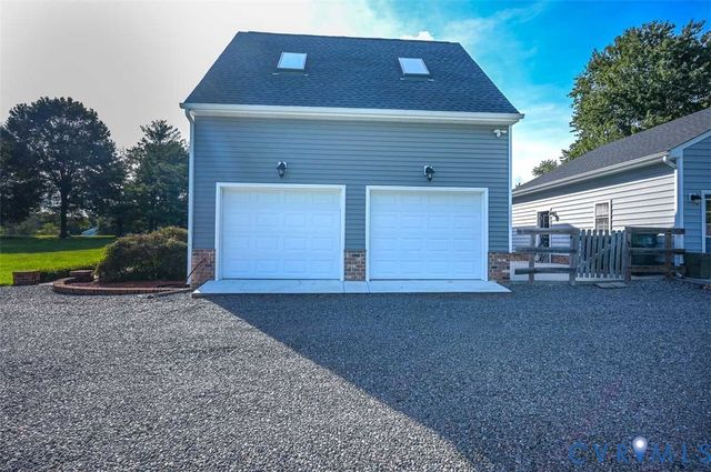 4940 White Oak Pl, Sandston, VA 23150